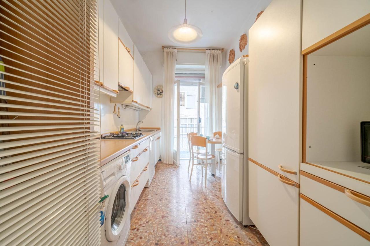 Apartment Into The Blue Seaside Flat